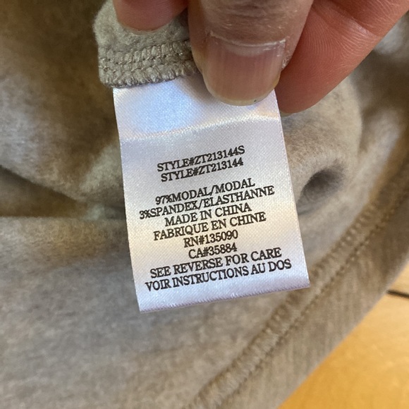 NWT Z supply front button down shirt - Picture 4 of 4